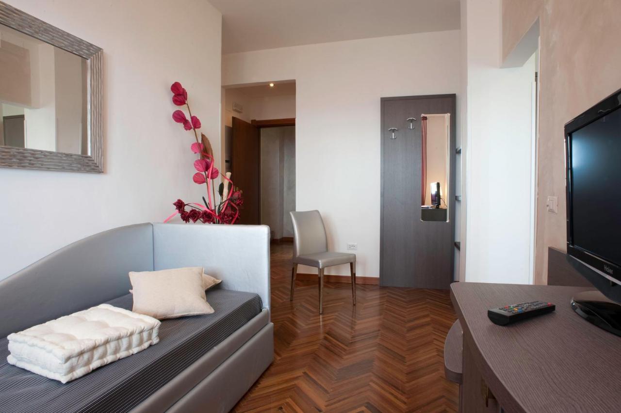 Hotel Astoria Фермо Екстериор снимка