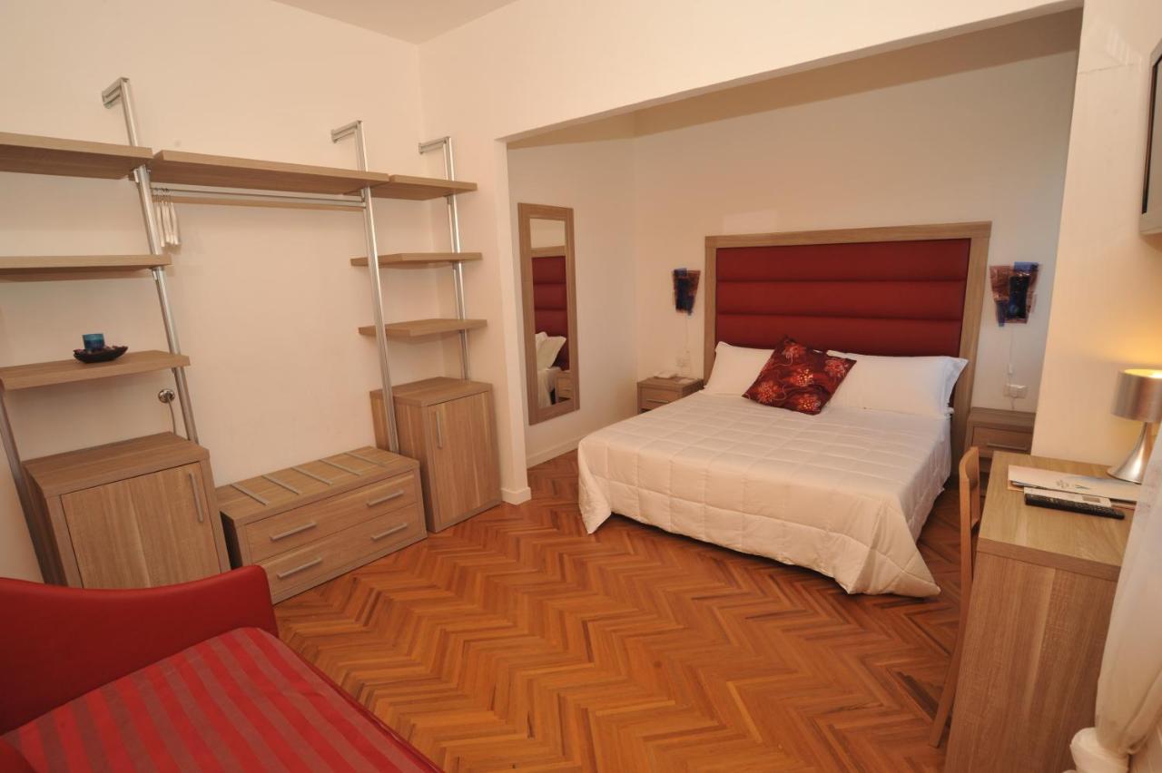 Hotel Astoria Фермо Екстериор снимка