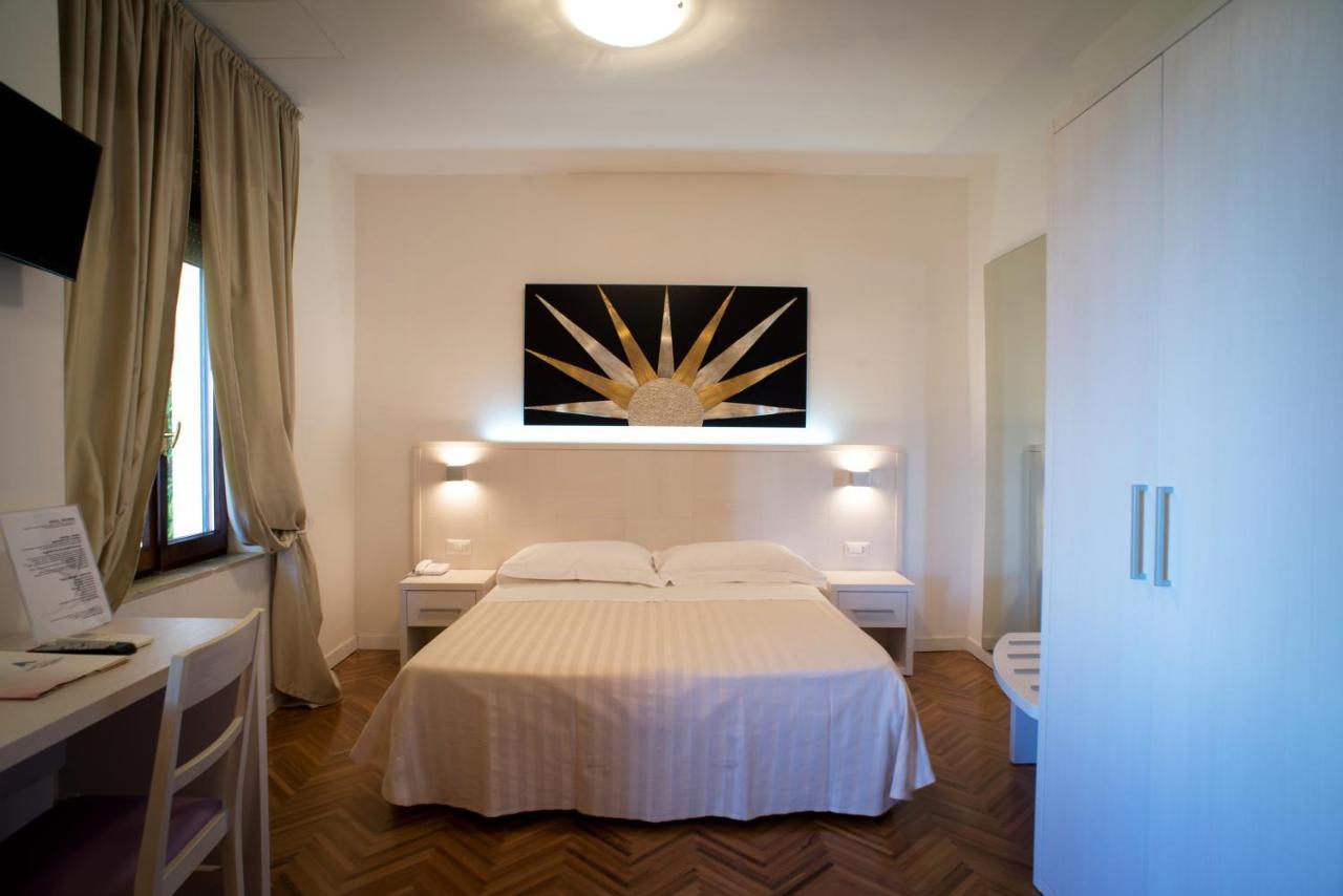 Hotel Astoria Фермо Екстериор снимка