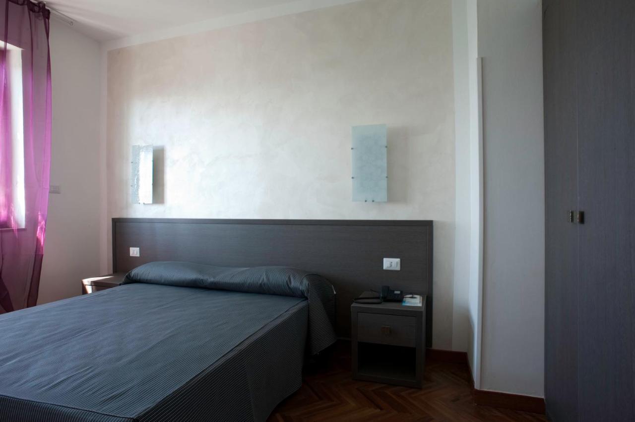 Hotel Astoria Фермо Екстериор снимка