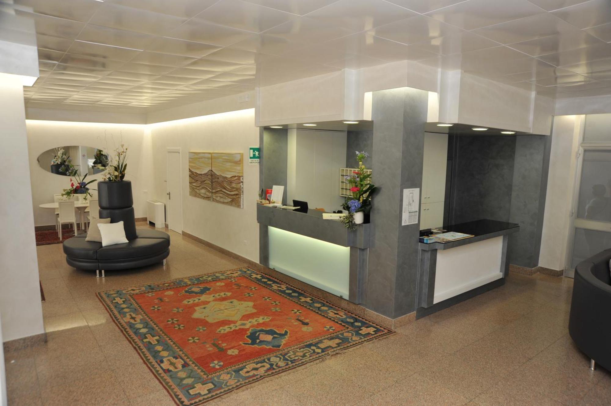 Hotel Astoria Фермо Екстериор снимка