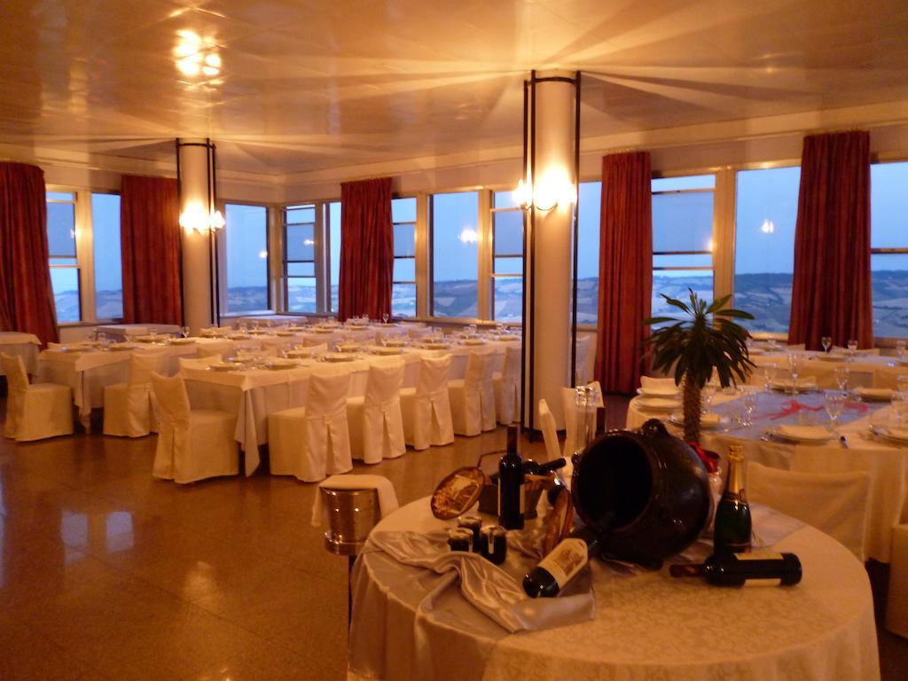 Hotel Astoria Фермо Екстериор снимка